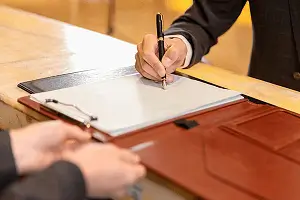 捷克那边的人到内蒙古旅游的一周旅游攻略